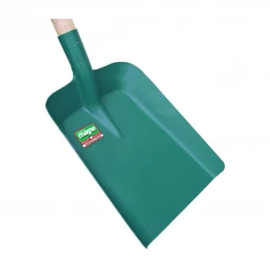 Pelle Angoulême à douille avec manche bois