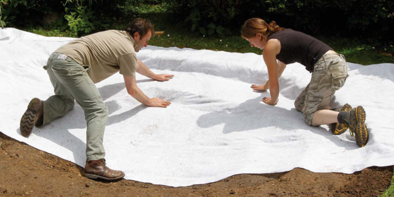 Comment poser du feutre géotextile ?