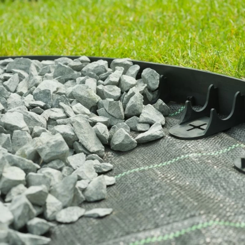 Bordures à gazon en polypropylène recyclé avec piquets - L. 4x1m