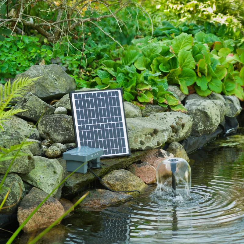 Pompe solaire pour fontaine avec accumulateur - SolarMax