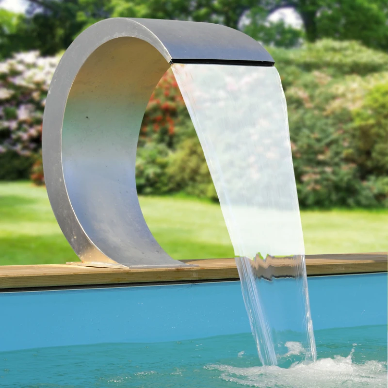Cascade d'eau Mamba en inox pour piscine ou bassin