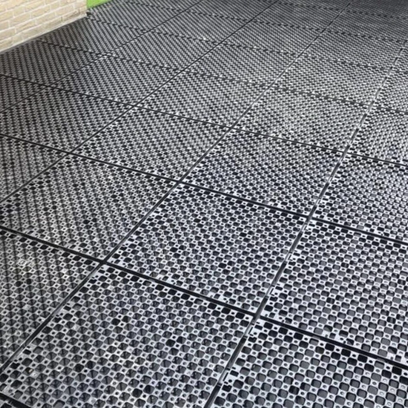 Plaque drainante pour gazon synthétique - Drainbase