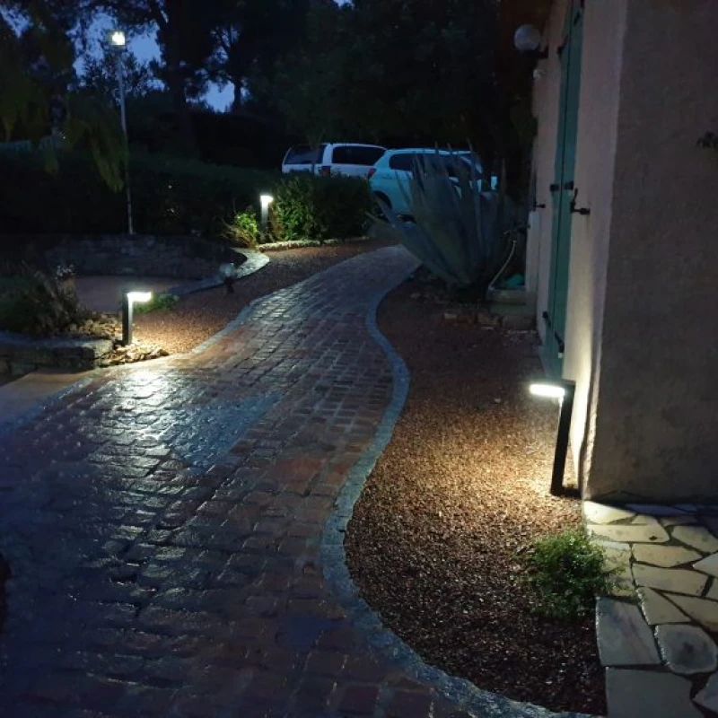 Borne solaire Elina avec détecteur - 50 et 80cm