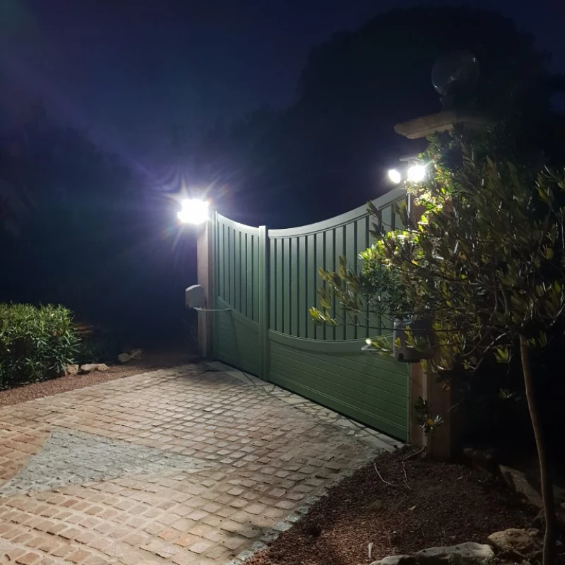 Projecteur solaire à LED 9W